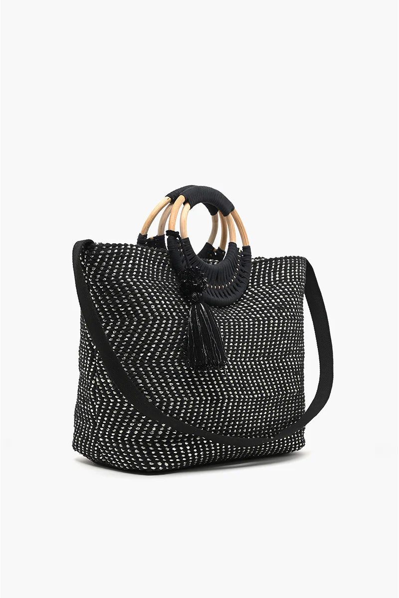 Bolso exclusivo artesanal con diseño vegano y moderno.