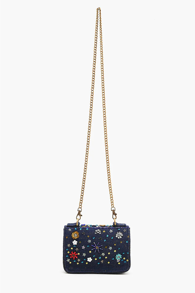 Bolsos exclusivos de edición limitada hechos a mano con amor.