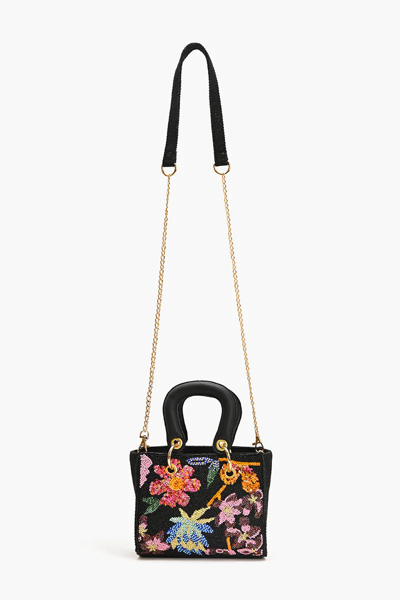 Bolsos exclusivos hechos a mano con inspiración bohemia.