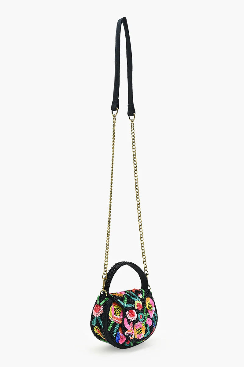 Detalles premium en bolso exclusivo de edición limitada.