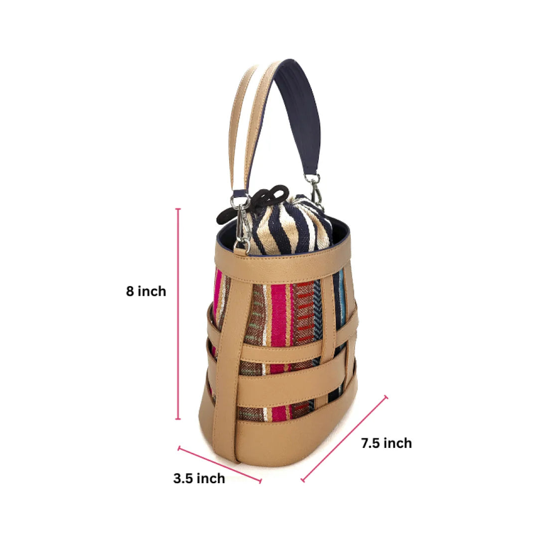 Diseño exclusivo en bolso tote vegano y sostenible.