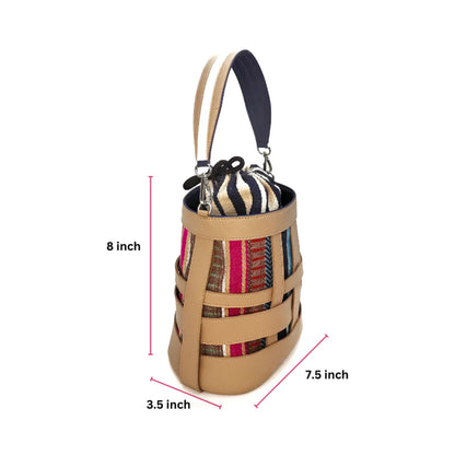 Diseño exclusivo en bolso tote vegano y sostenible.