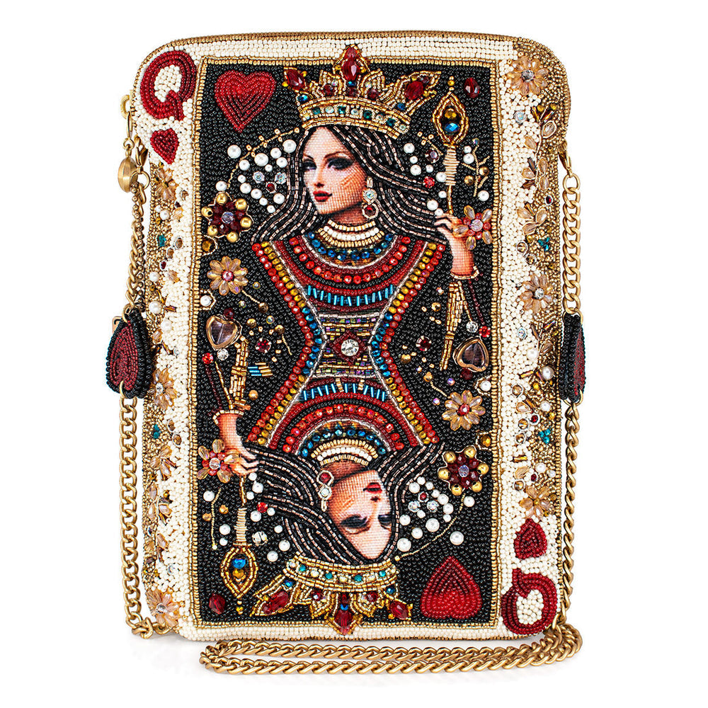 Diseño exclusivo de bolso artesanal con materiales éticos.