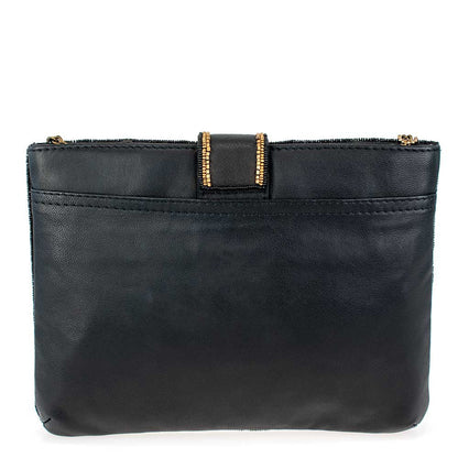 Riñonera exclusiva hecha a mano para un look casual y chic.